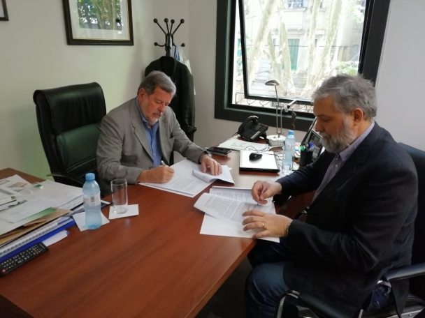 Jorge Elustondo Firma De Convenio Con La UNSADA